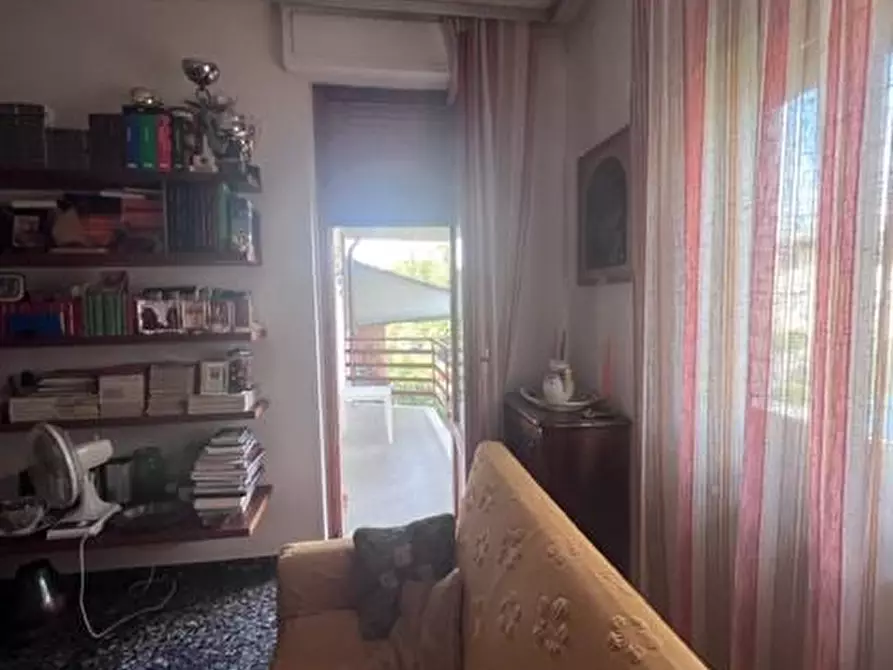 Immagine 4 di Appartamento in vendita  a Siena