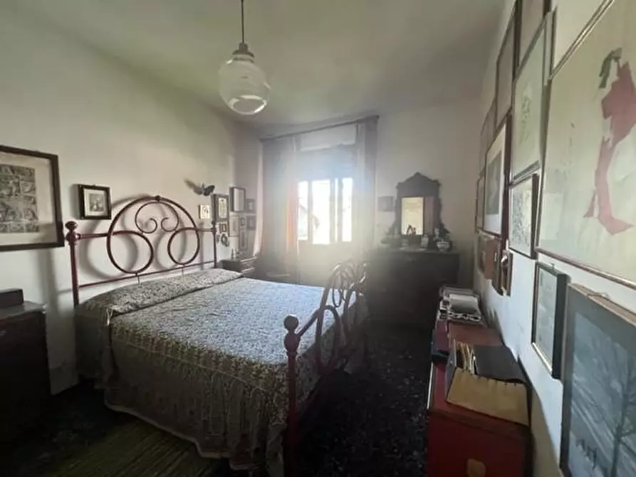 Immagine 14 di Appartamento in vendita  a Siena