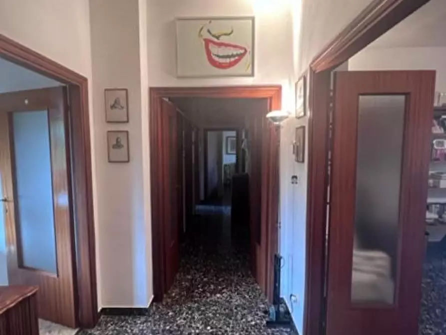 Immagine 5 di Appartamento in vendita  a Siena