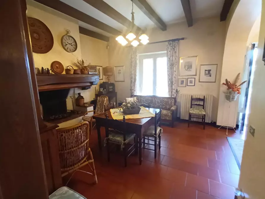 Immagine 6 di Casa semindipendente in vendita  a Lucca