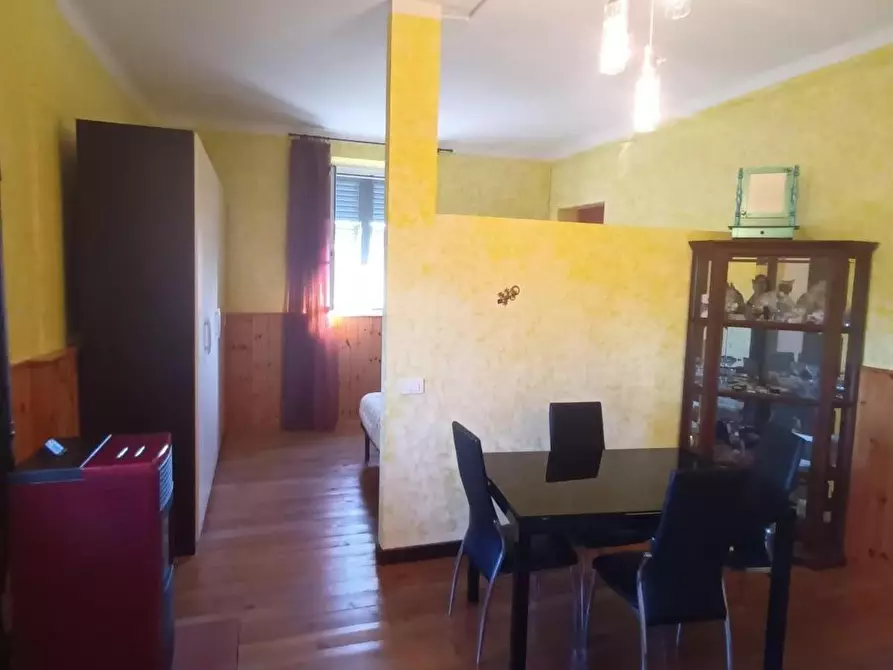 Immagine 43 di Casa semindipendente in vendita  a Lucca