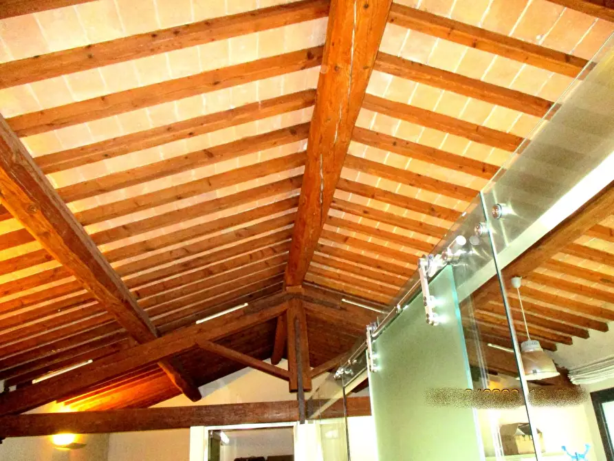 Immagine 4 di Ufficio in vendita  a Pontedera