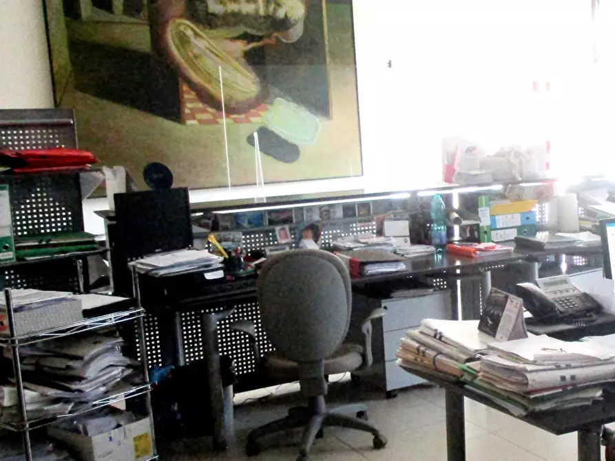 Immagine 8 di Ufficio in vendita  a Pontedera