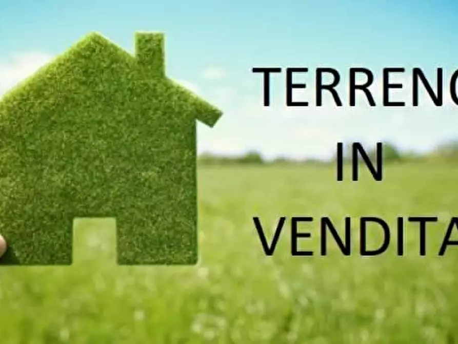 Immagine 1 di Terreno residenziale in vendita  a Forte Dei Marmi