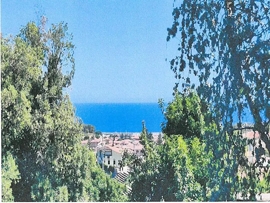Immagine 1 di Terreno residenziale in vendita  a Marciana Marina