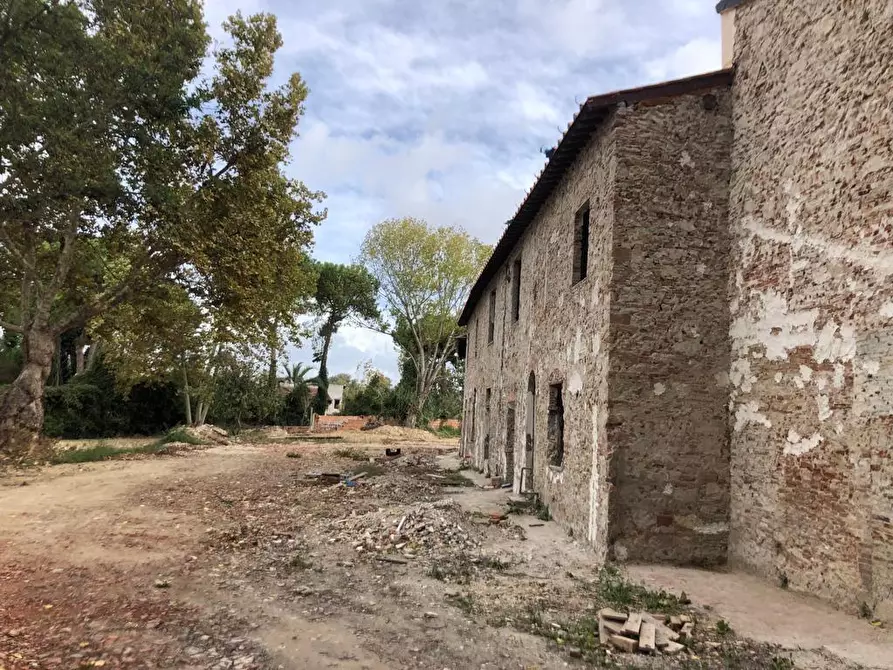 Immagine 10 di Appartamento in vendita  a Pisa