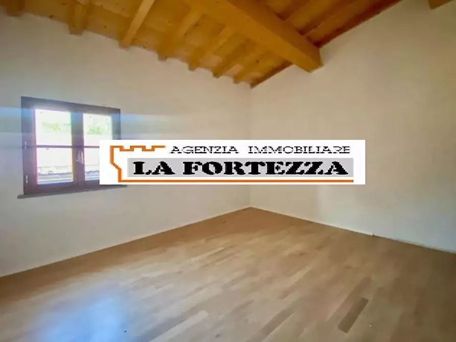 Immagine 12 di Appartamento in vendita  a Pisa