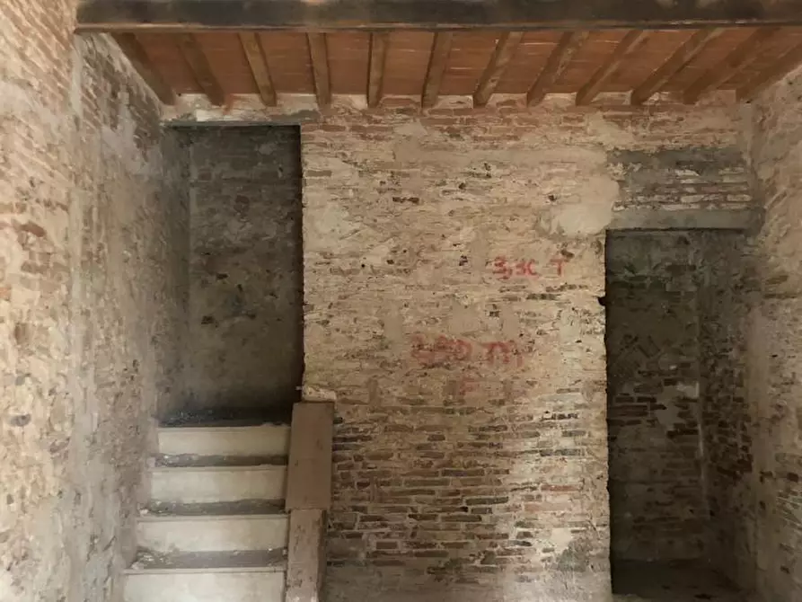 Immagine 4 di Appartamento in vendita  a Pisa