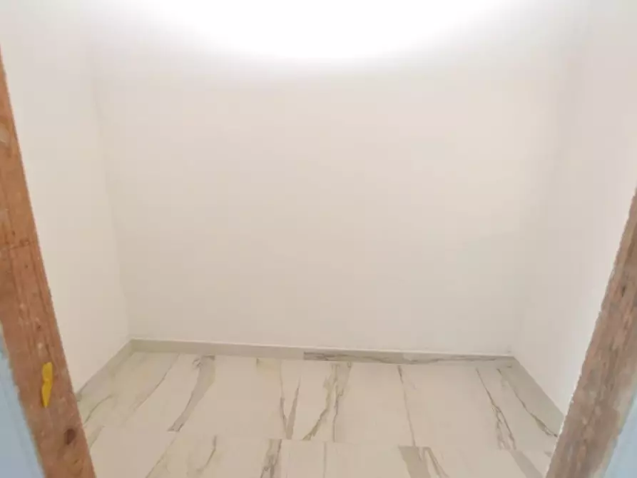 Immagine 18 di Appartamento in vendita  a Lucca