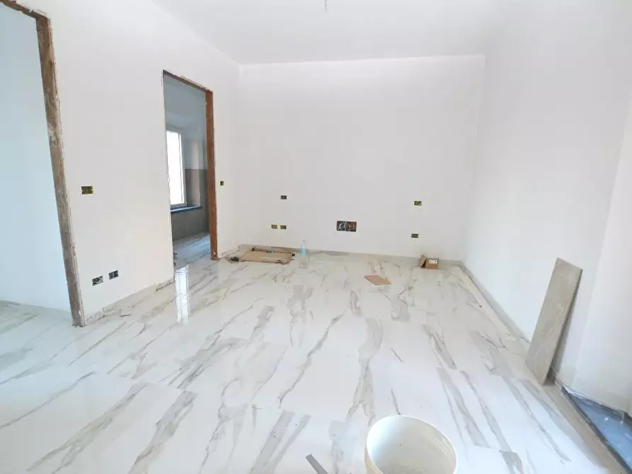 Immagine 19 di Appartamento in vendita  a Lucca