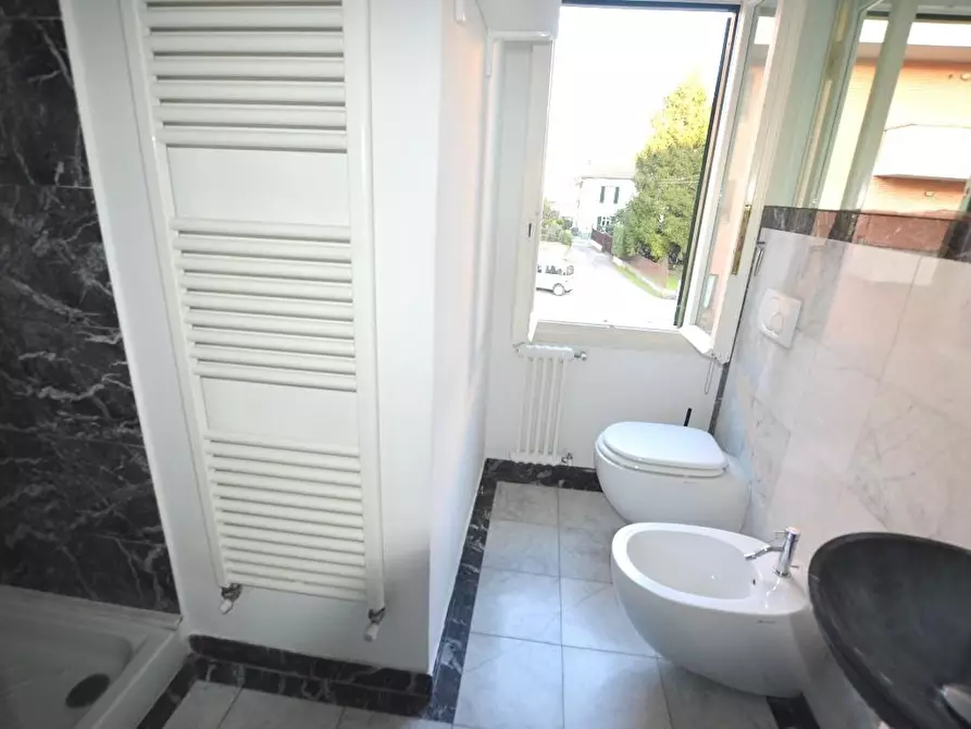 Immagine 14 di Terratetto in vendita  a Lucca