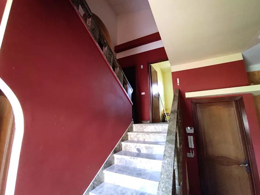 Immagine 9 di Villa in vendita  a Ortonovo