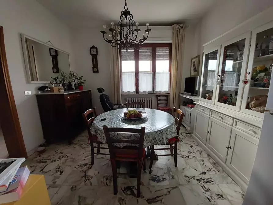 Immagine 10 di Villa in vendita  a Pontedera