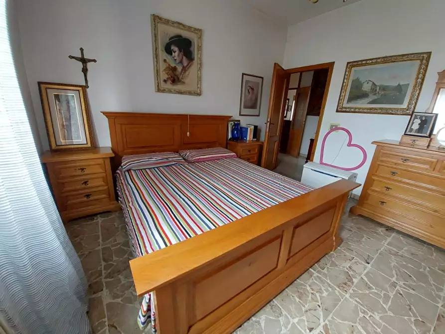 Immagine 23 di Villa in vendita  a Pontedera