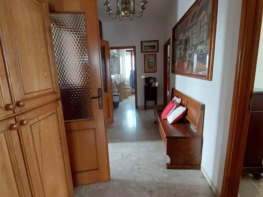 Immagine 14 di Villa in vendita  a Pontedera