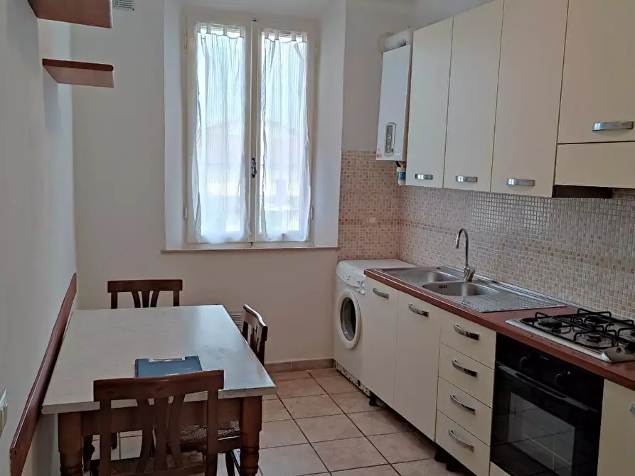 Immagine 2 di Appartamento in affitto  a Pisa
