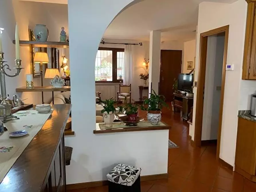 Immagine 3 di Villetta a schiera in vendita  a Montecatini Terme