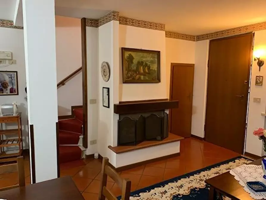 Immagine 9 di Villetta a schiera in vendita  a Montecatini Terme