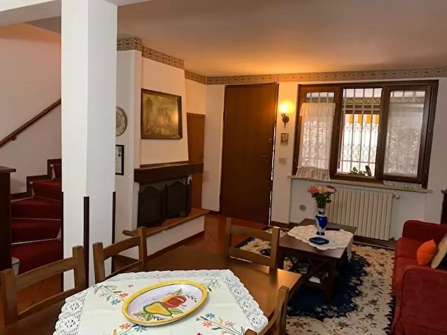 Immagine 8 di Villetta a schiera in vendita  a Montecatini Terme