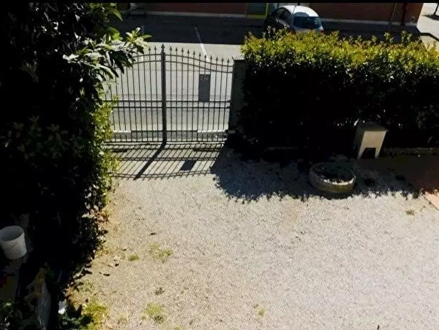 Immagine 21 di Villa in vendita  a Santa Croce Sull'arno