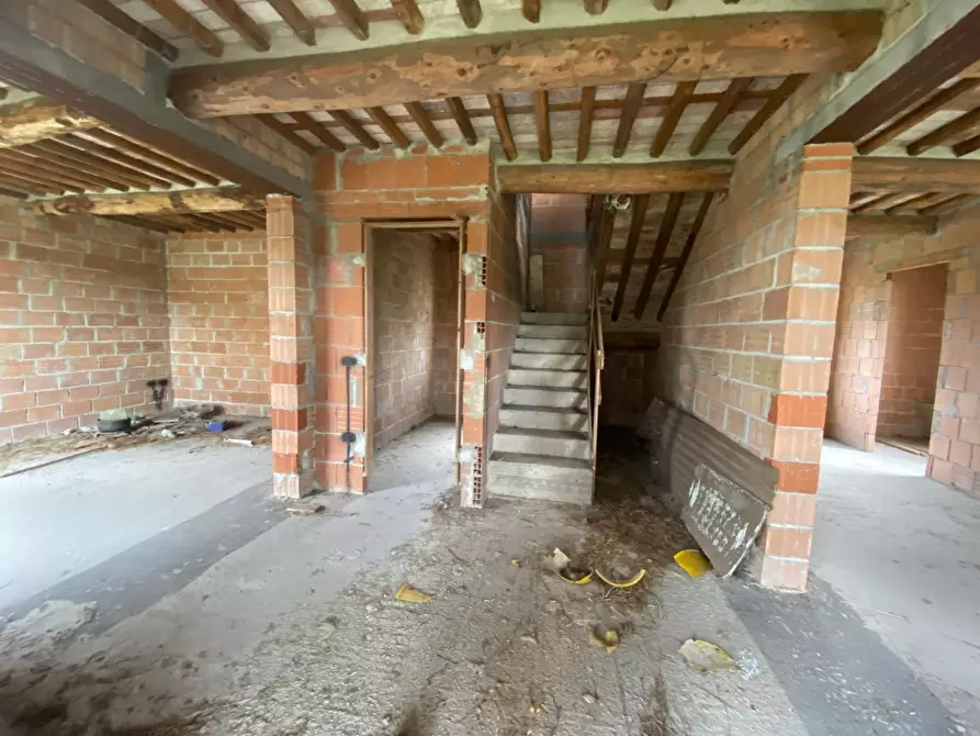 Immagine 19 di Villa in vendita  a Capannori