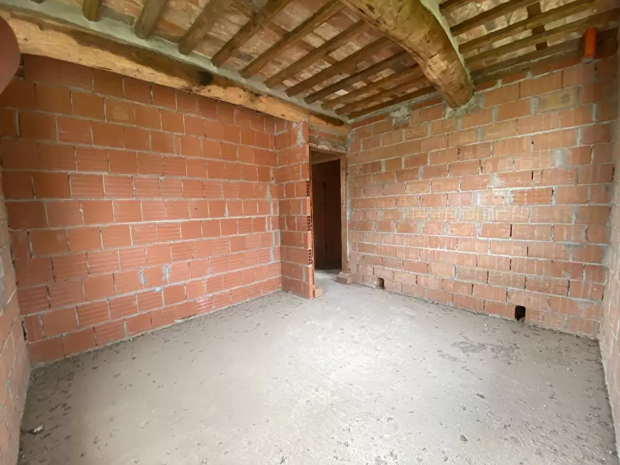 Immagine 16 di Villa in vendita  a Capannori