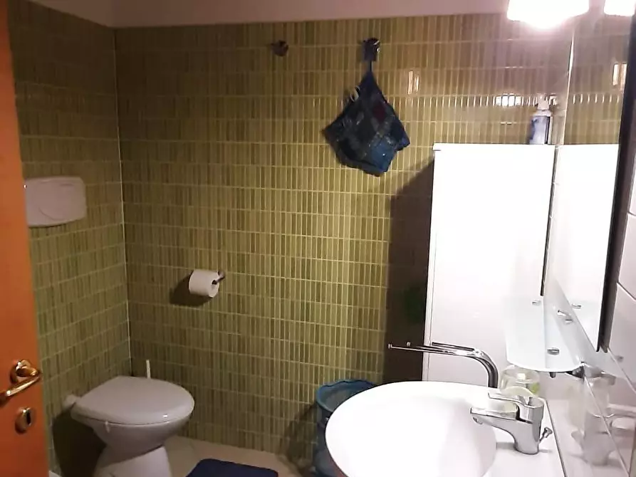 Immagine 20 di Appartamento in vendita  a Cecina