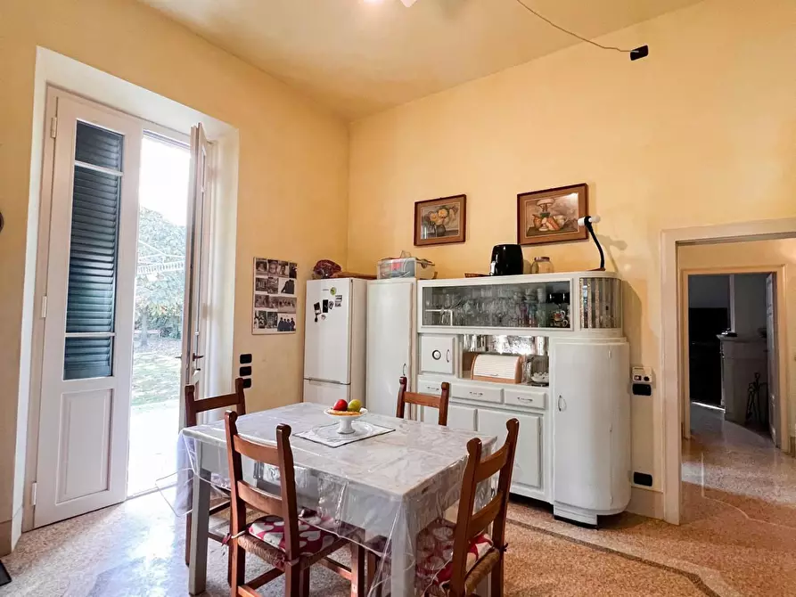 Immagine 21 di Villa in vendita  a San Giuliano Terme