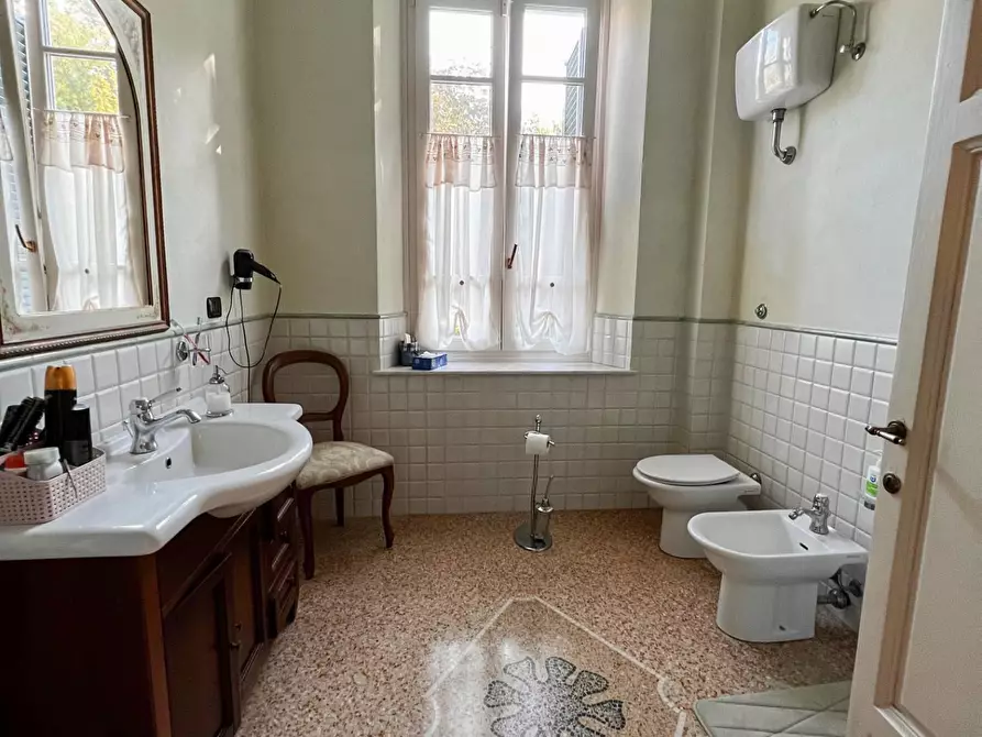 Immagine 30 di Villa in vendita  a San Giuliano Terme