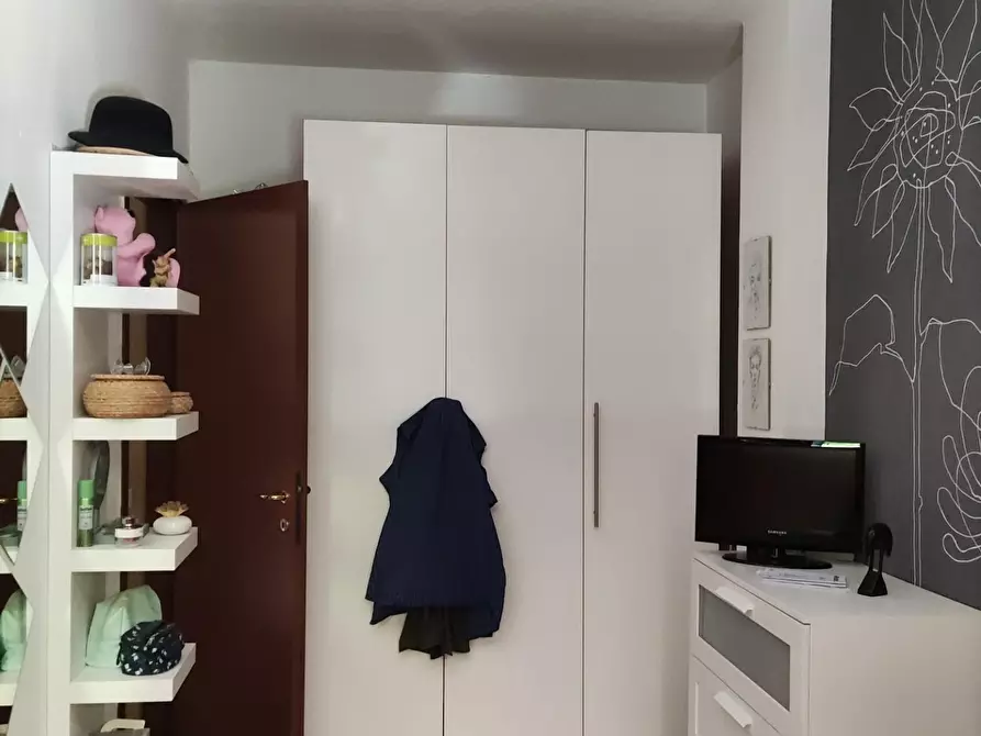 Immagine 17 di Appartamento in vendita  a Carrara