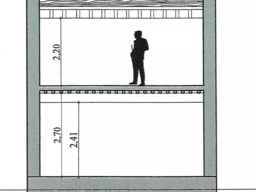 Immagine 13 di Deposito in vendita  a Capannori