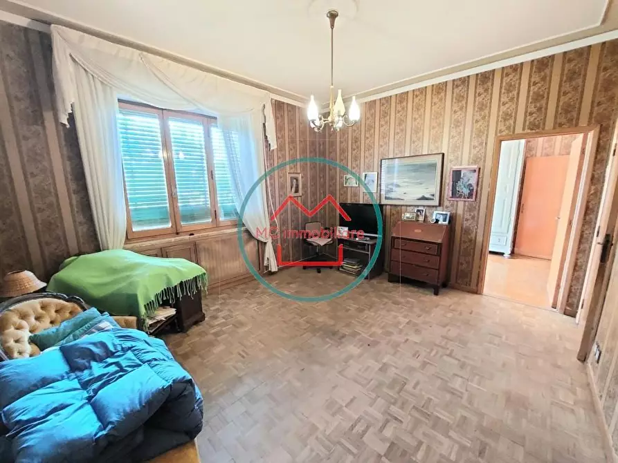 Immagine 28 di Villa in vendita  a Montecatini Terme