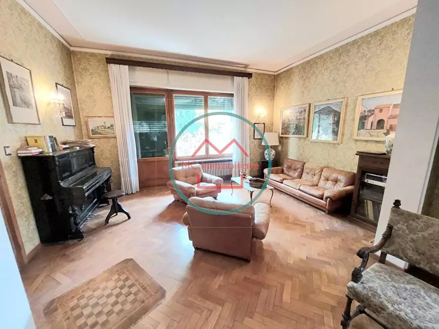 Immagine 12 di Villa in vendita  a Montecatini Terme