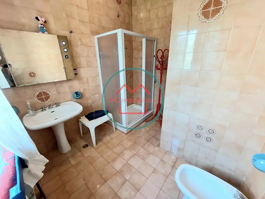 Immagine 15 di Villa in vendita  a Montecatini Terme