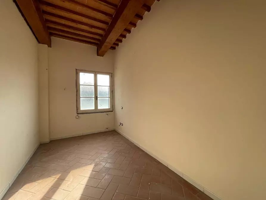 Immagine 15 di Appartamento in vendita  a Vinci