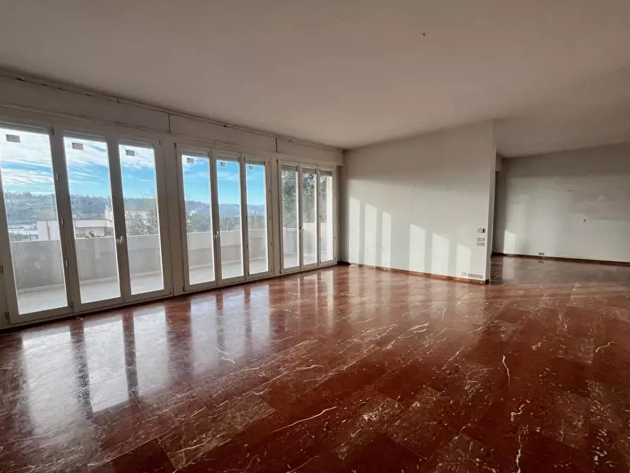 Immagine 1 di Appartamento in vendita  a Gambassi Terme