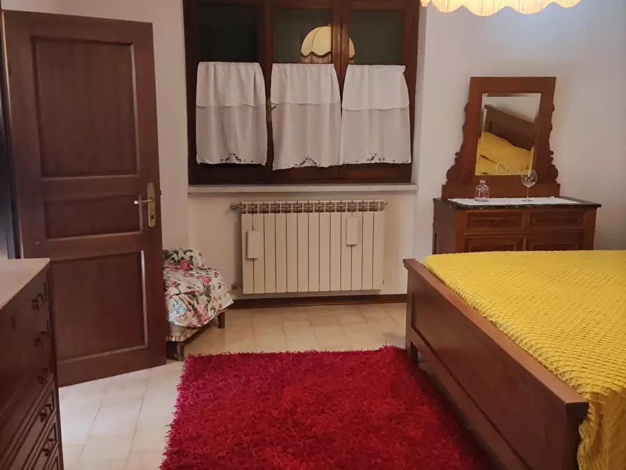 Immagine 25 di Villa in vendita  a Carrara