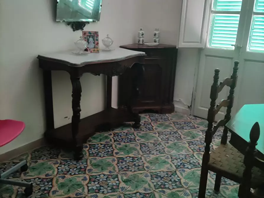 Immagine 13 di Villa in vendita  a Carrara