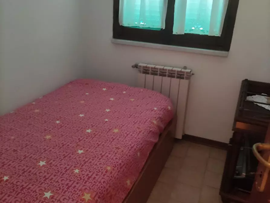 Immagine 18 di Villa in vendita  a Carrara