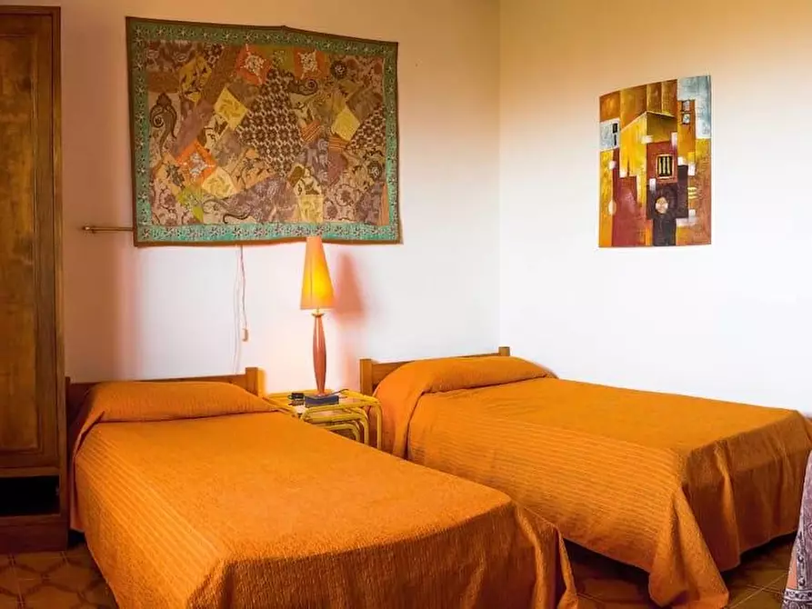 Immagine 6 di Casa bifamiliare in vendita  a Camaiore