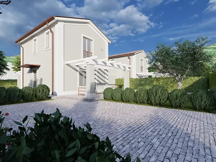 Immagine 12 di Terreno residenziale in vendita  a Ortonovo