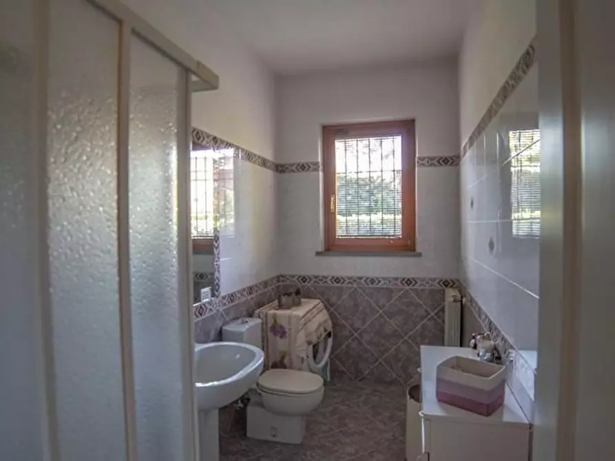 Immagine 17 di Casa bifamiliare in vendita  a Massa