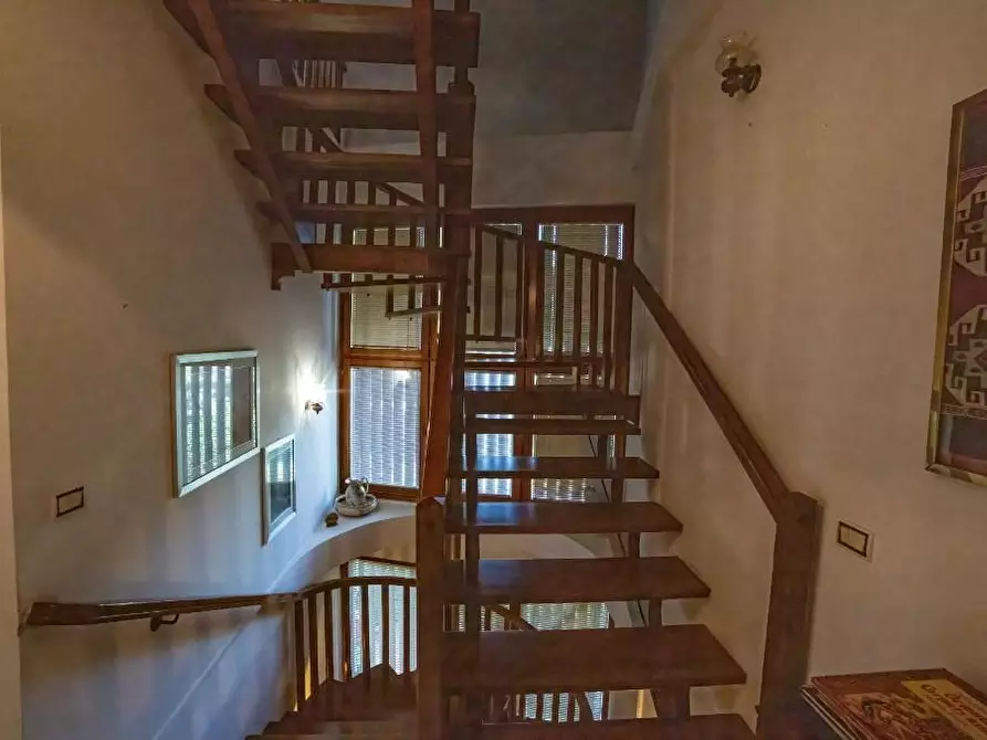 Immagine 25 di Casa bifamiliare in vendita  a Massa