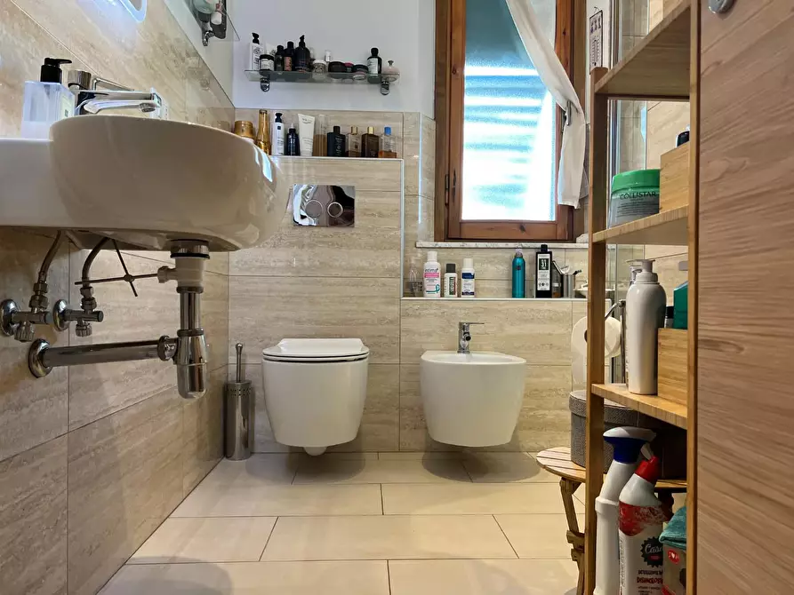 Immagine 19 di Appartamento in affitto  a Empoli