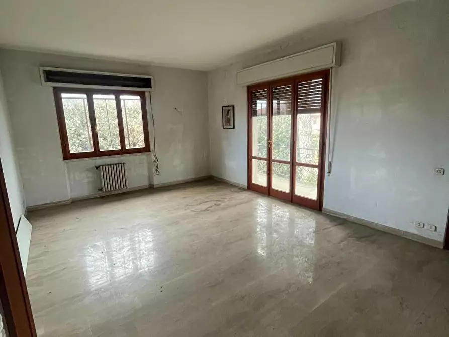 Immagine 16 di Casa bifamiliare in vendita  a Pietrasanta