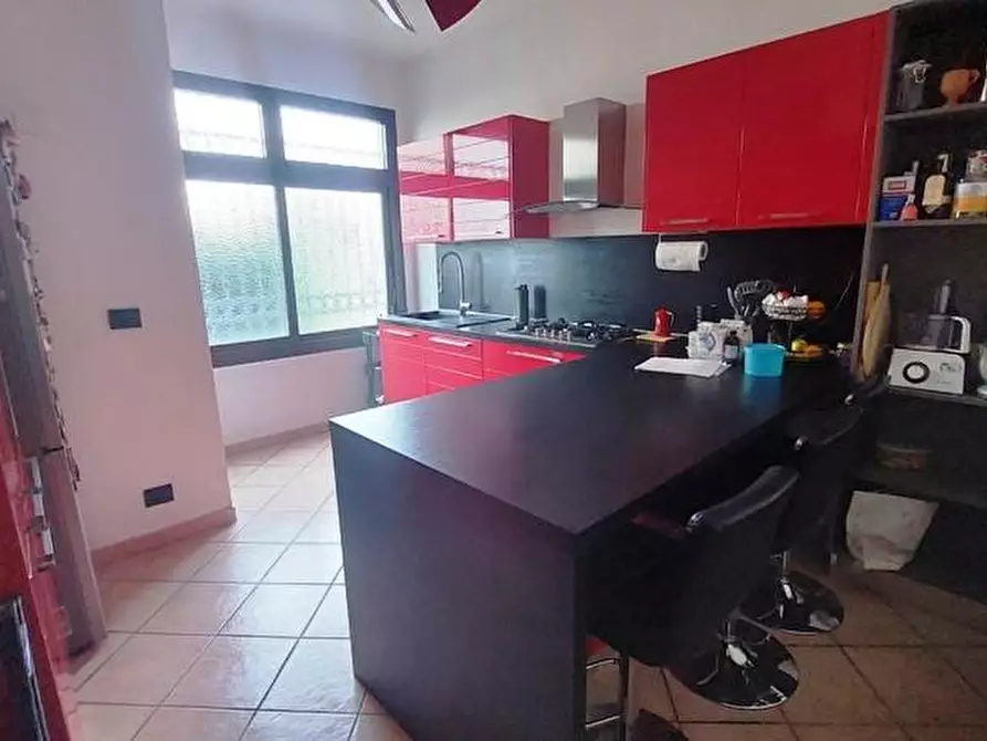 Immagine 3 di Appartamento in vendita  a Massa