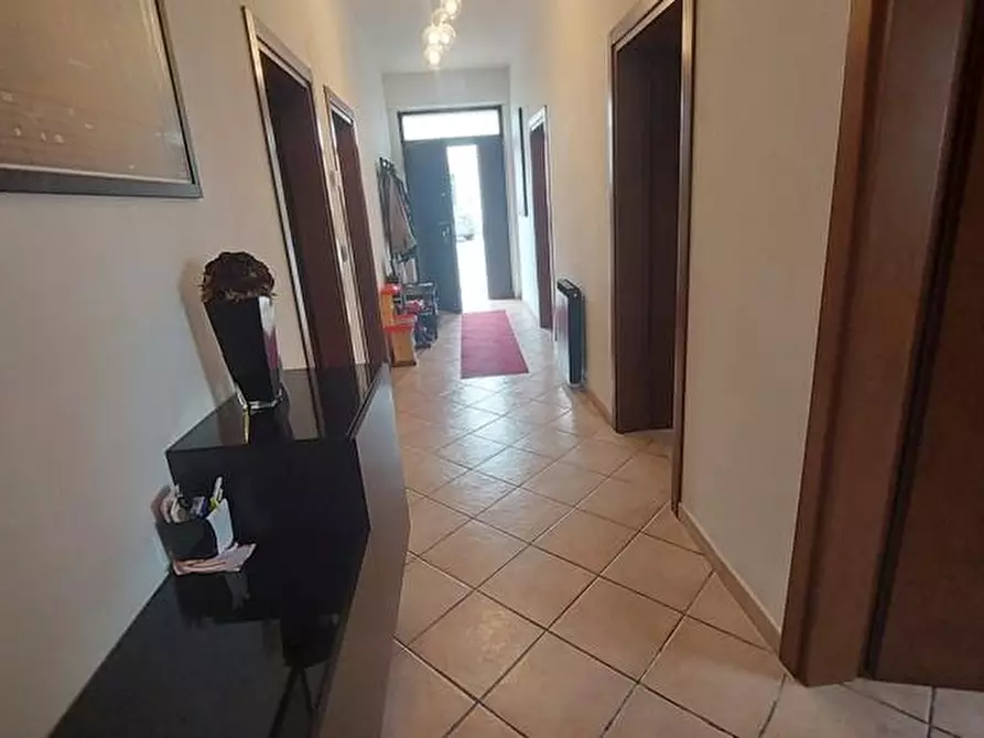 Immagine 16 di Appartamento in vendita  a Massa