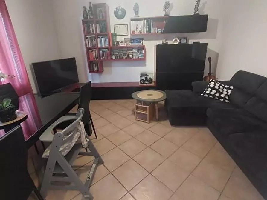 Immagine 6 di Appartamento in vendita  a Massa