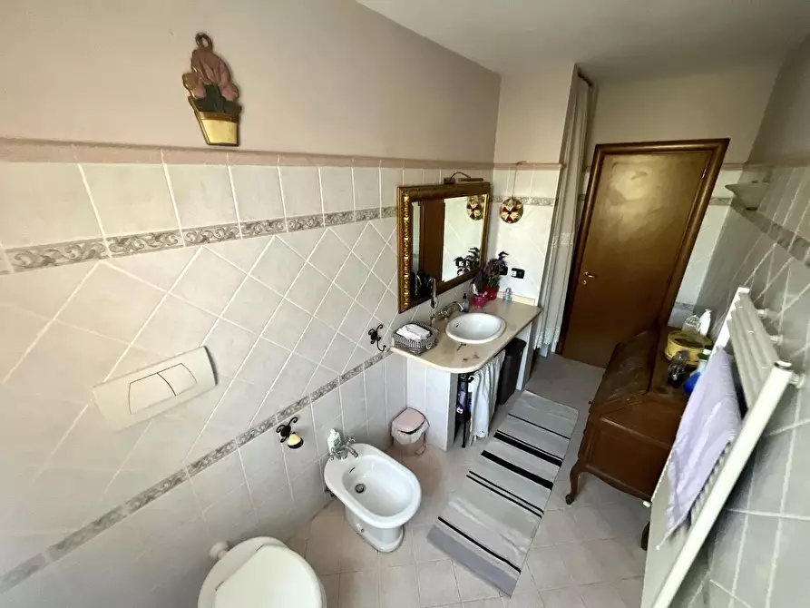 Immagine 35 di Casa semindipendente in vendita  a Riccò Del Golfo Di Spezia