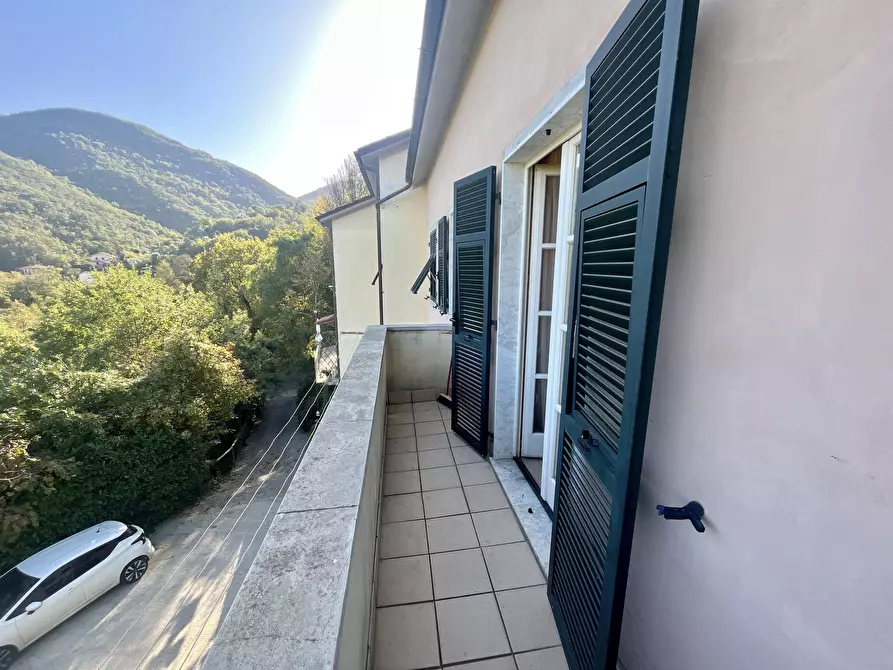 Immagine 29 di Casa semindipendente in vendita  a Riccò Del Golfo Di Spezia